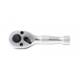 ROCK FORCE Трещотка реверсивная короткая с накаткой 3/8" (L-105мм 72зуб) RF-802326