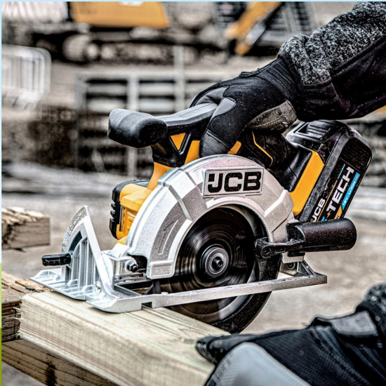 JCB Пила циркулярная аккум (JCB-18CS-B-E)18V,3650 об/мин,диаметр диска 165мм в к-те с зарядным уст-вом(JCB-18VFC-E) 2.4A и батареей аккум(JCB-20LI-E)2.0AH JCB-18CS-2XB-E - 1